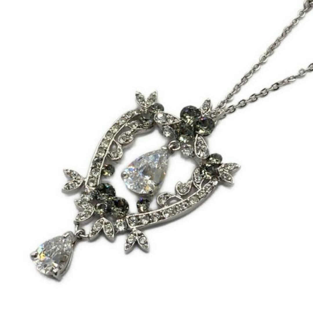 FOXEY - FOXEY(フォクシー) ネックレス美品 - シルバー×クリア FOXEY - FOXEY(フォクシー) ネックレス美品 - シルバー×クリア