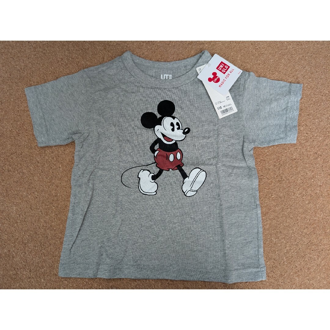 UNIQLO(ユニクロ)の新品　UNIQLO　ミッキーマウス　Tシャツ　Tシャツ グレー　UT キッズ/ベビー/マタニティのキッズ服男の子用(90cm~)(Tシャツ/カットソー)の商品写真