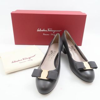 FERRAGAMO - 美品 Salvatore Ferragamo フェラガモ ヴァラリボン FERRAGAMO - 美品 Salvatore Ferragamo フェラガモ ヴァラリボン