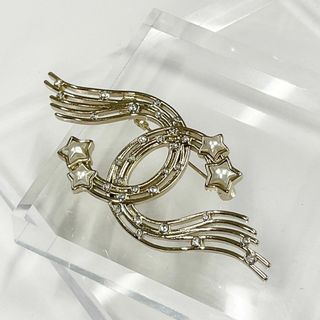 CHANEL(パール ・ ブローチ/コサージュ)のフリマアイテム一覧 CHANEL(パール ・ ブローチ/コサージュ)のフリマアイテム一覧