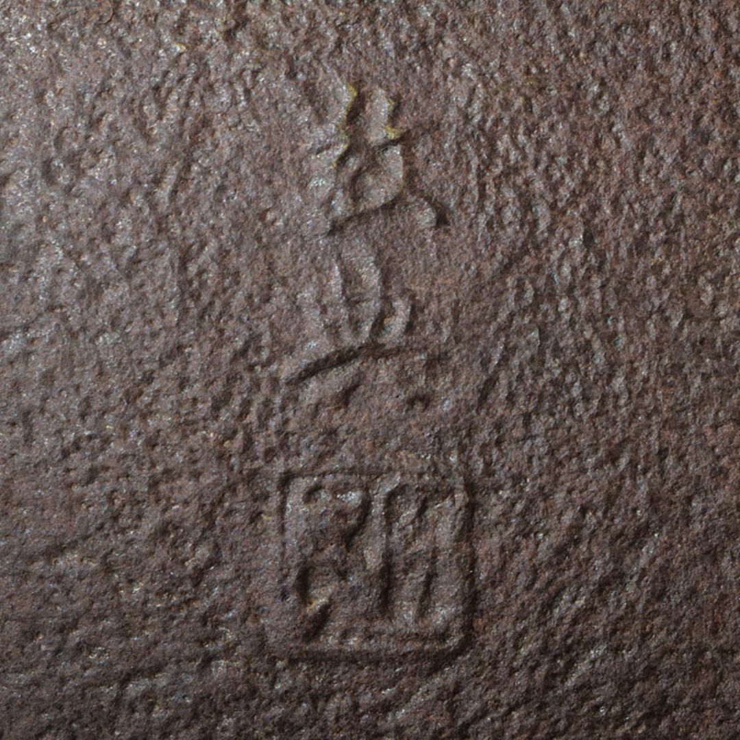 茶道具 人間国宝 釜師 高橋敬典作 浜松地紋真形羽付釜 共袋共箱 茶道具 人間国宝 釜師 高橋敬典作 浜松地紋真形羽付釜 共袋共箱