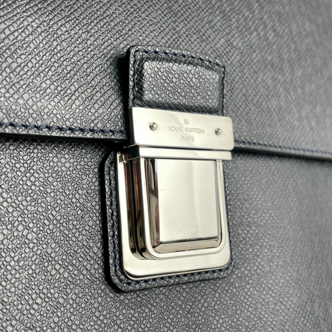 LOUIS VUITTON - ほぼ未使用□ルイヴィトン□ タイガ ヴァシリPM LOUIS VUITTON - ほぼ未使用□ルイヴィトン□ タイガ ヴァシリPM