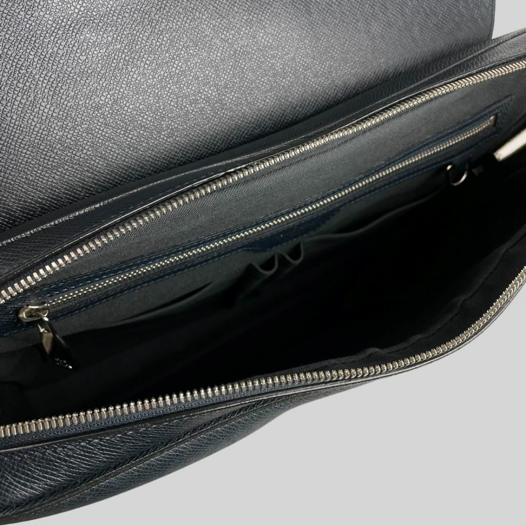 LOUIS VUITTON - ほぼ未使用□ルイヴィトン□ タイガ ヴァシリPM LOUIS VUITTON - ほぼ未使用□ルイヴィトン□ タイガ ヴァシリPM