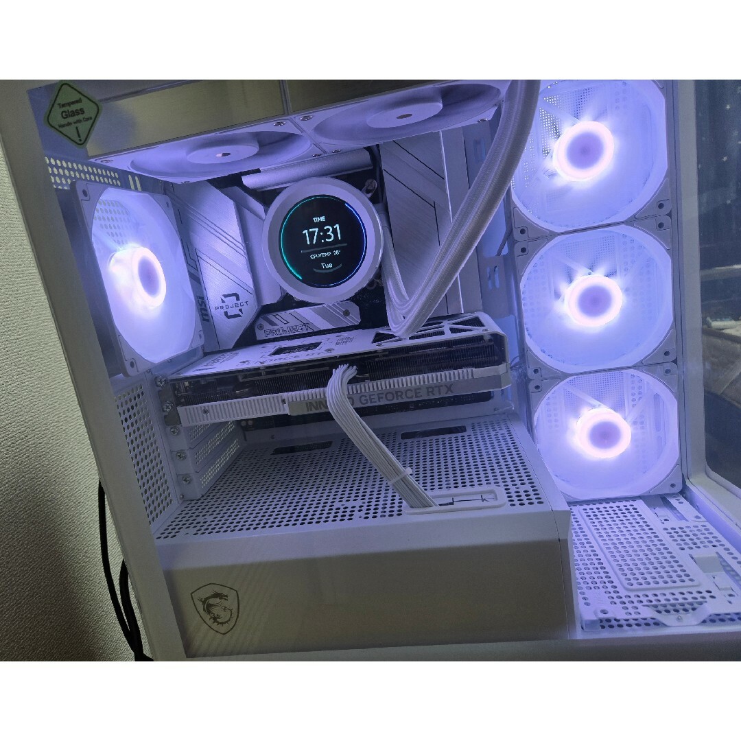 稼働少 美品 高性能 ホワイト ゲーミングpc i7 4070SUPERの通販 稼働少 美品 高性能 ホワイト ゲーミングpc i7 4070SUPERの通販