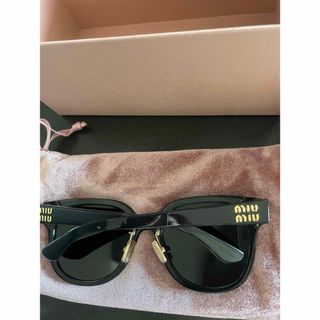 MIU MIU - miumiu サングラスケースの通販 by sofy's shop MIU MIU - miumiu サングラスケースの通販 by sofy's shop