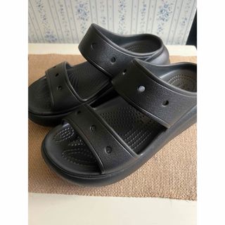 crocs - 新品☆クロックスサンダルの通販 by yuna's shop crocs - 新品☆クロックスサンダルの通販 by yuna's shop