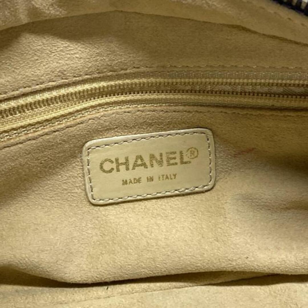 CHANEL - CHANEL(シャネル) ショルダーバッグ チョコバー CHANEL - CHANEL(シャネル) ショルダーバッグ チョコバー