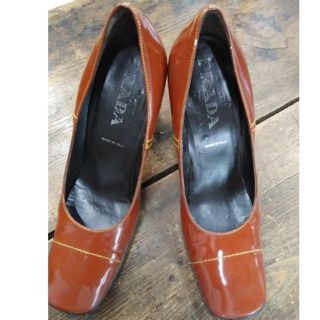PRADA(ハイヒール/パンプス ・ レッド/赤色系)のフリマ PRADA(ハイヒール/パンプス ・ レッド/赤色系)のフリマ