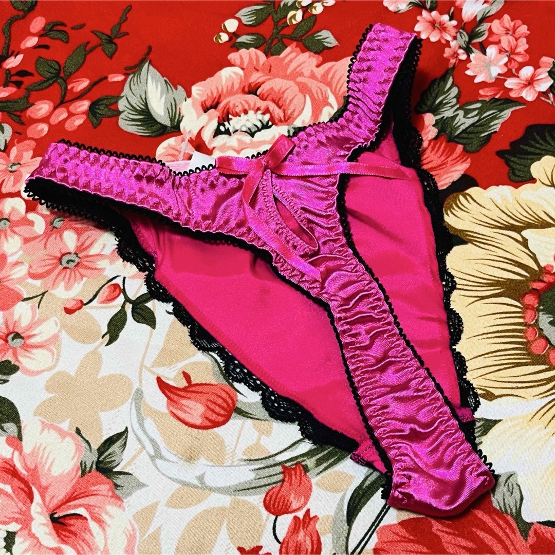 PEACH JOHN - ☆PEACH JOHN☆サテンレースTバックソングショーツ PEACH JOHN - ☆PEACH JOHN☆サテンレースTバックソングショーツ