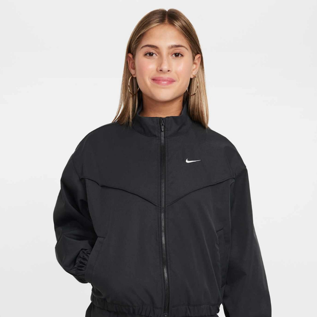 NIKE - ガールズ NIKE☆オーバーサイズド ライトウェイト NIKE - ガールズ NIKE☆オーバーサイズド ライトウェイト