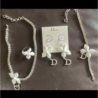 shihara CUBE NECKLACE 01 ネックレスの通販 by ☆|ラクマ shihara CUBE NECKLACE 01 ネックレスの通販 by ☆|ラクマ