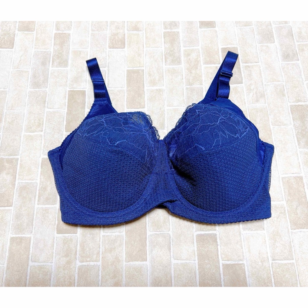 シャルレ - シャルレ 美意識ブラジャー E80 ネイビーブルー シャルレ - シャルレ 美意識ブラジャー E80 ネイビーブルー