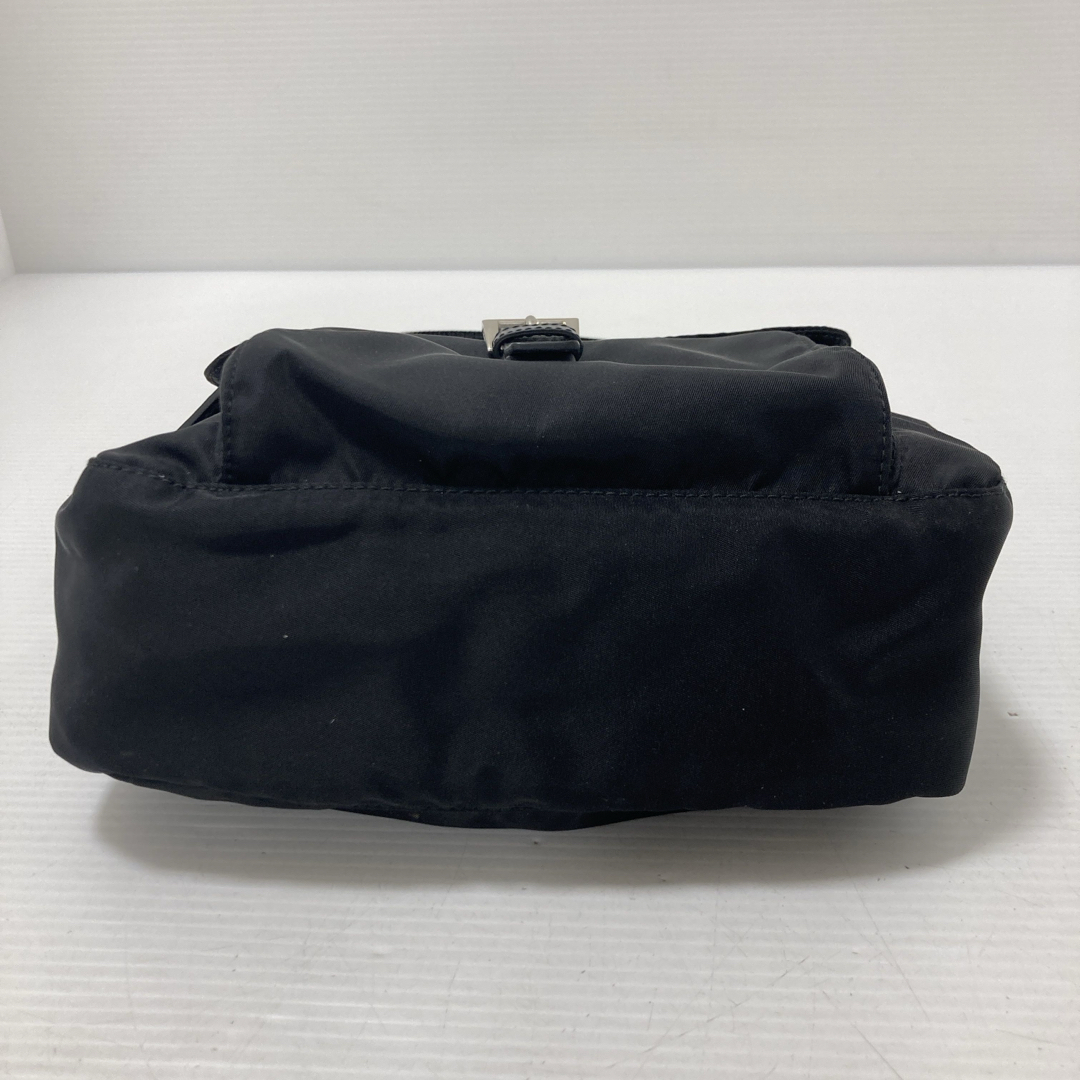 PRADA - prada プラダ 三角ロゴプレート bt8994 ナイロン PRADA - prada プラダ 三角ロゴプレート bt8994 ナイロン