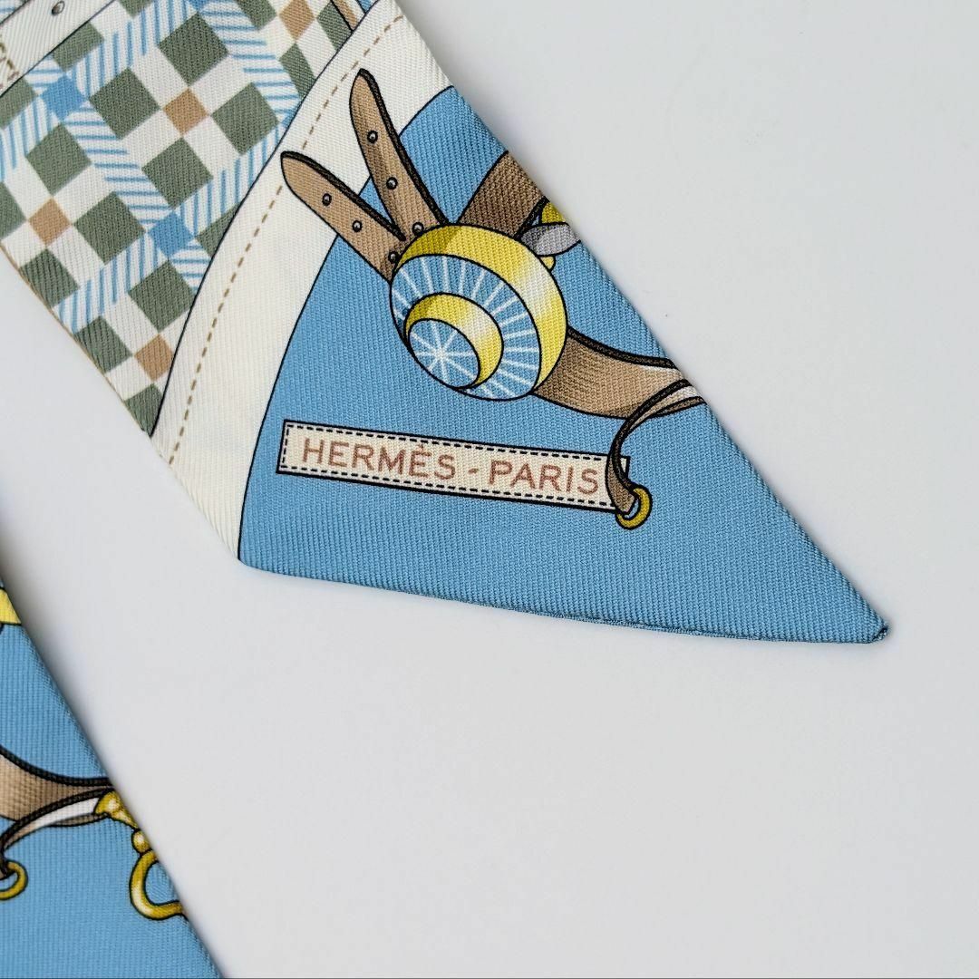 HERMES - 美品 エルメス ツイリー 馬車の変遷 ベージュ ブルー HERMES - 美品 エルメス ツイリー 馬車の変遷 ベージュ ブルー