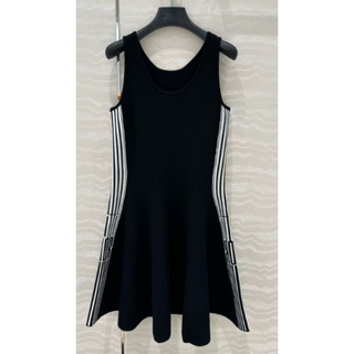 Christian Dior - ワンピース diorの通販 by しおりん shop Christian Dior - ワンピース diorの通販 by しおりん shop