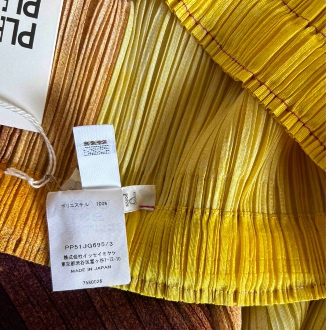 PLEATS PLEASE ISSEY MIYAKE - PLEATS PLEASE PHOTON YELLOW PLEATS PLEASE ISSEY MIYAKE - PLEATS PLEASE PHOTON YELLOW