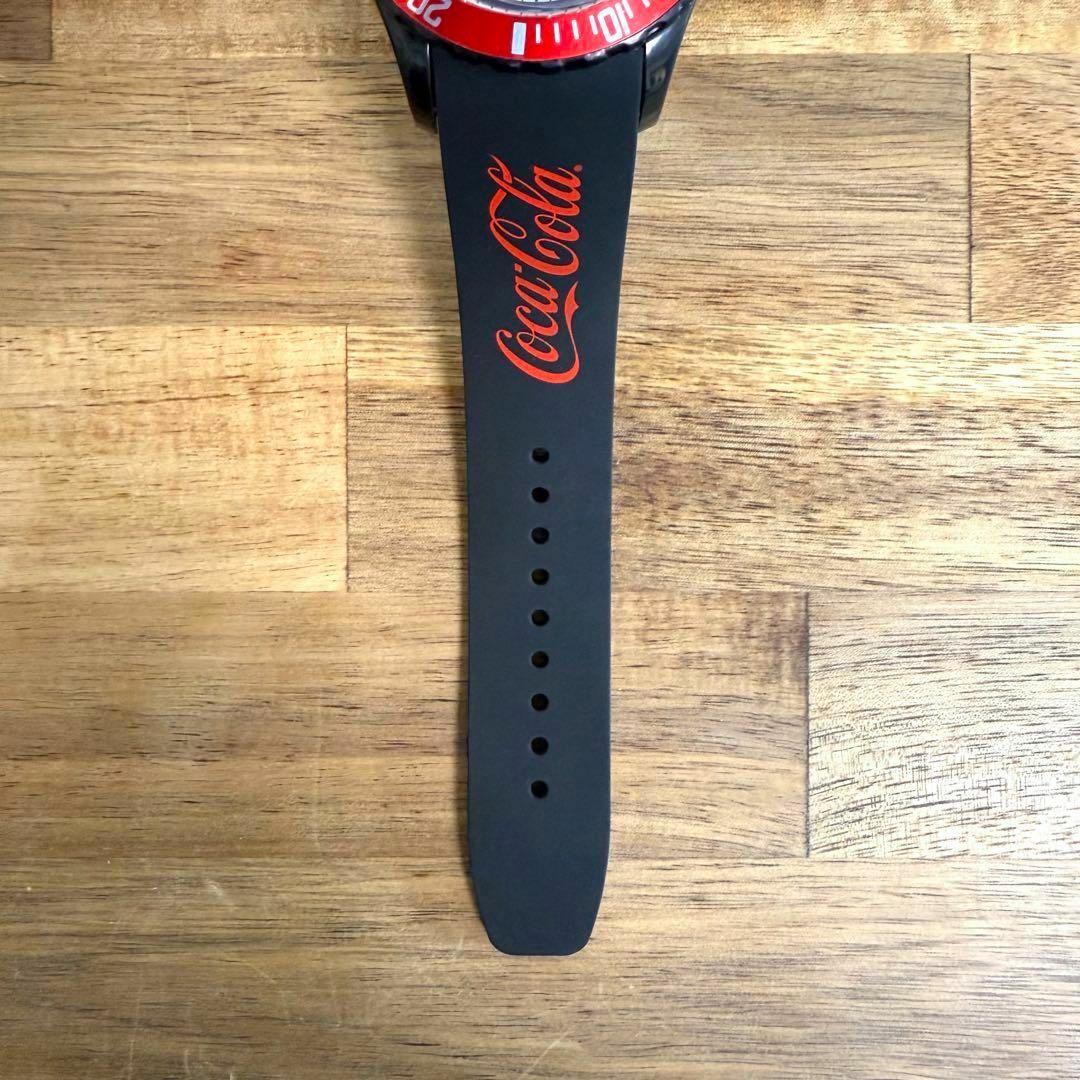 新品 未使用 非売品 コカコーラCoca-Cola 腕時計 黒 赤 シルバー 新品 未使用 非売品 コカコーラCoca-Cola 腕時計 黒 赤 シルバー