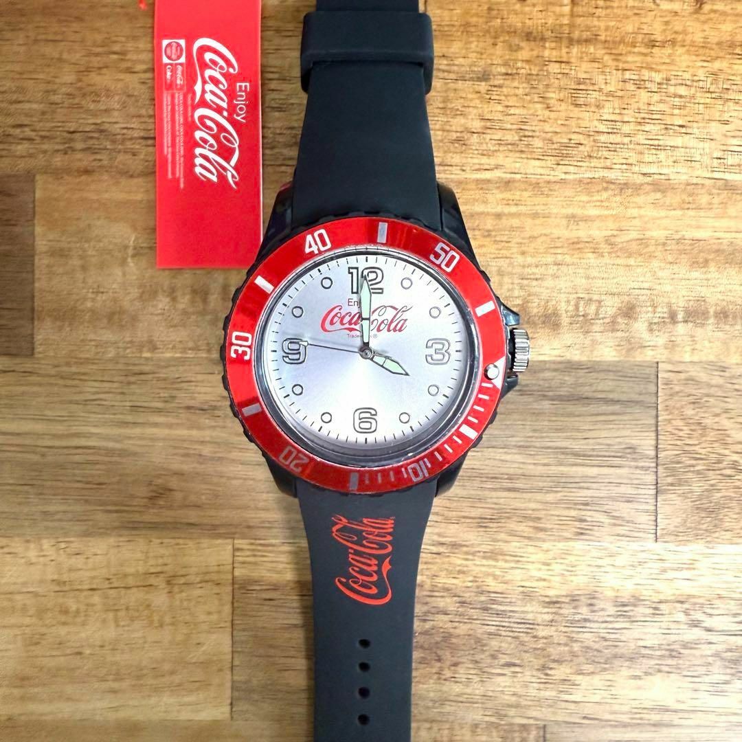 新品 未使用 非売品 コカコーラCoca-Cola 腕時計 シルバー×銀