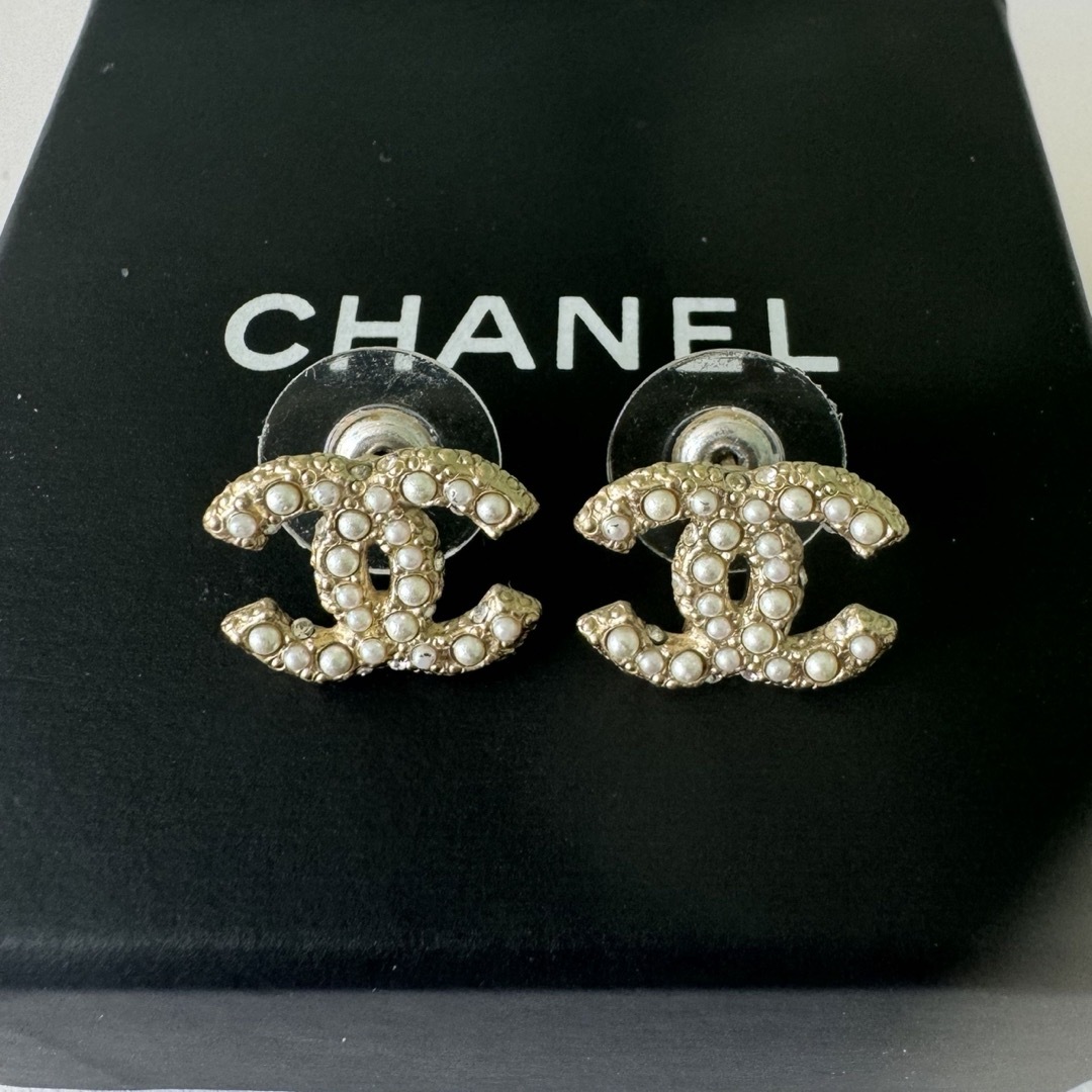 CHANEL - CHANEL シャネル パール ピアス の通販 by 鬼shop CHANEL - CHANEL シャネル パール ピアス の通販 by 鬼shop