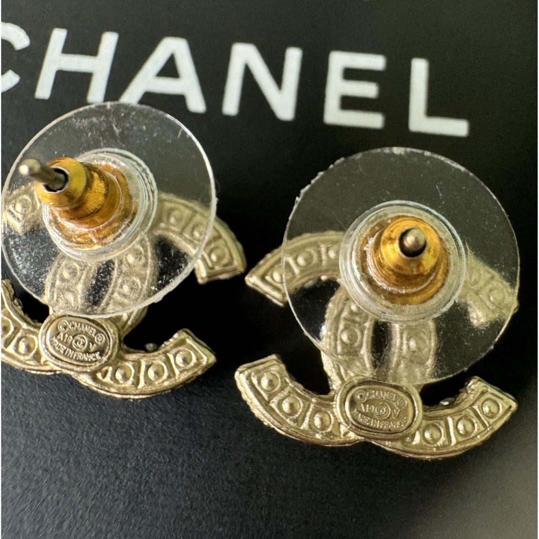 CHANEL - CHANEL シャネル パール ピアス の通販 by 鬼shop CHANEL - CHANEL シャネル パール ピアス の通販 by 鬼shop