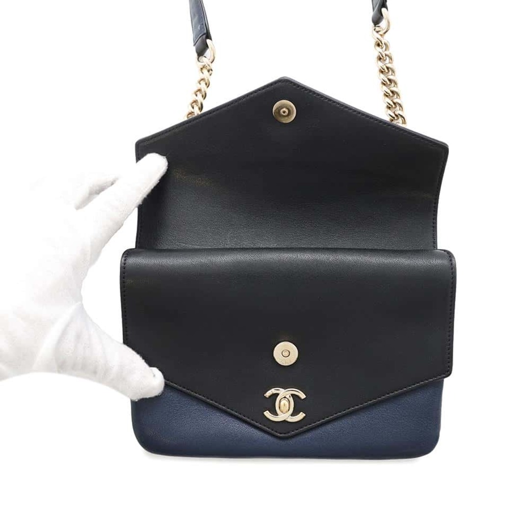 CHANEL - シャネル ウエストバッグ Vステッチ ココマーク ダブル CHANEL - シャネル ウエストバッグ Vステッチ ココマーク ダブル