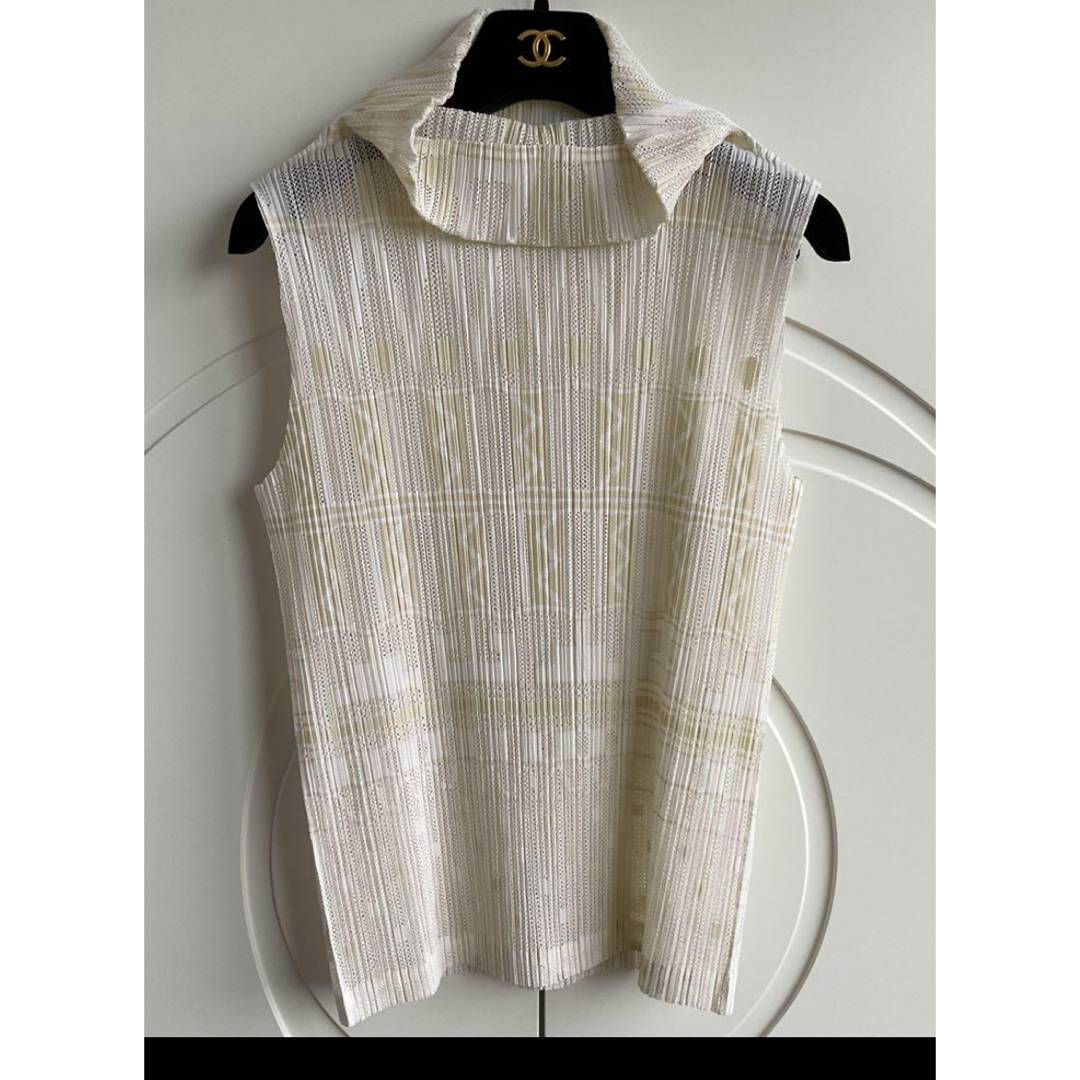 PLEATS PLEASE ISSEY MIYAKE - PLEATS PLEASE 美しい透かし編み PLEATS PLEASE ISSEY MIYAKE - PLEATS PLEASE 美しい透かし編み