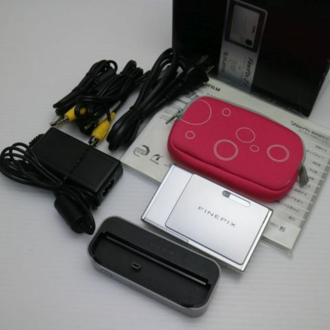富士フイルム - 超美品 FinePix Z3 シルバー M666の通販 by 富士フイルム - 超美品 FinePix Z3 シルバー M666の通販 by