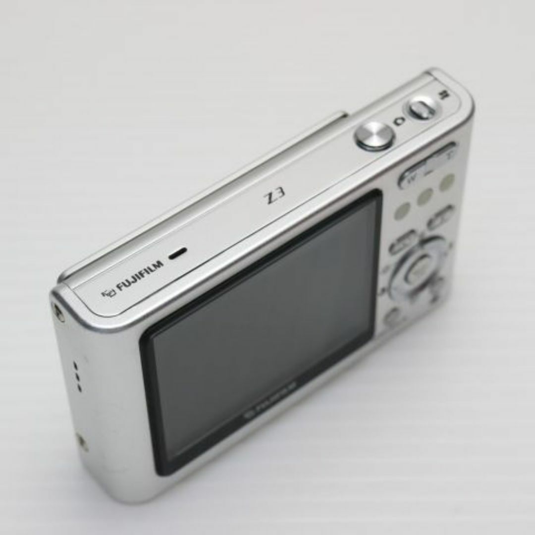 富士フイルム - 超美品 FinePix Z3 シルバー M666の通販 by 富士フイルム - 超美品 FinePix Z3 シルバー M666の通販 by
