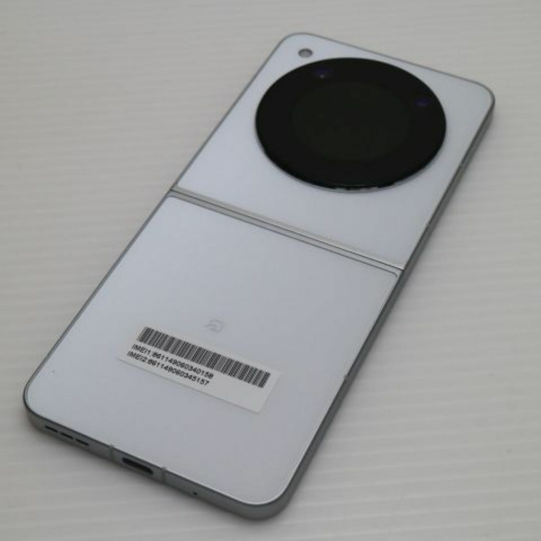 ZTE - 新品同様 SIMフリー Libero Flip ホワイト スマホ ZTE ZTE - 新品同様 SIMフリー Libero Flip ホワイト スマホ ZTE