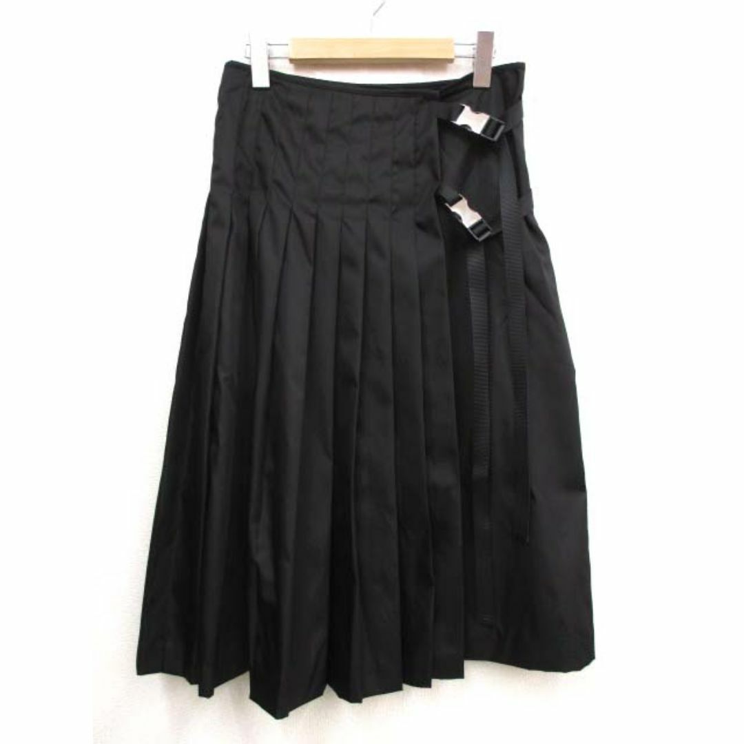 PRADA - 美品 プラダ 21H859 Re-NYLON ナイロン キルトスカート PRADA - 美品 プラダ 21H859 Re-NYLON ナイロン キルトスカート