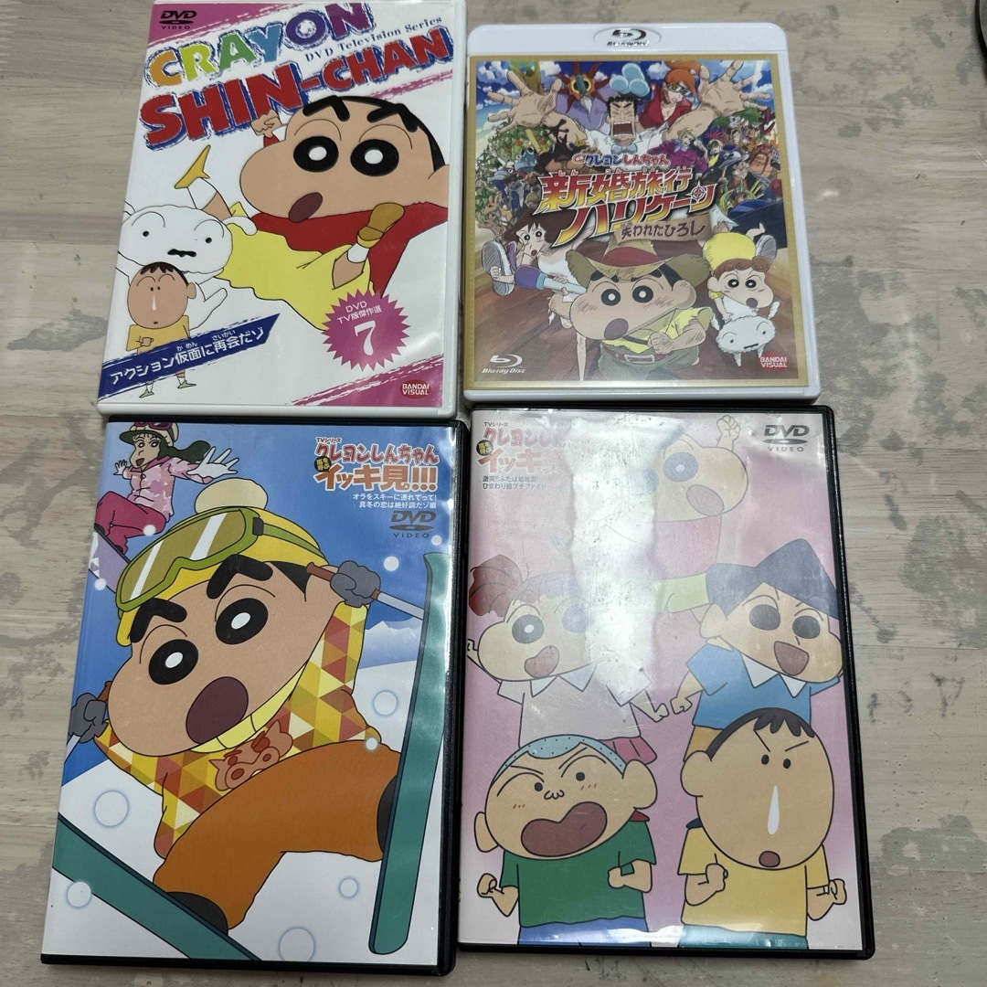 クレヨンしんちゃん - クレヨンしんちゃんDVDセットの通販 by クレヨンしんちゃん - クレヨンしんちゃんDVDセットの通販 by