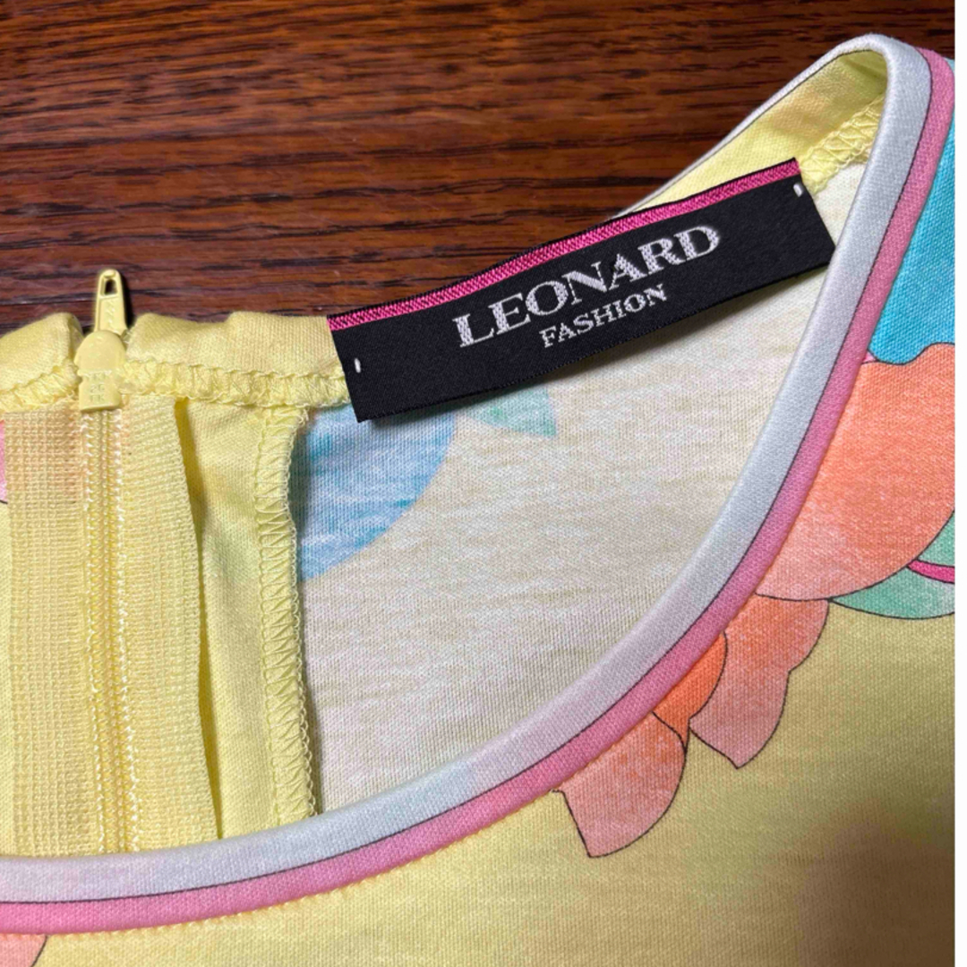 LEONARD - 美品 レオナール 半袖Tシャツ 38の通販 by エルザ's LEONARD - 美品 レオナール 半袖Tシャツ 38の通販 by エルザ's