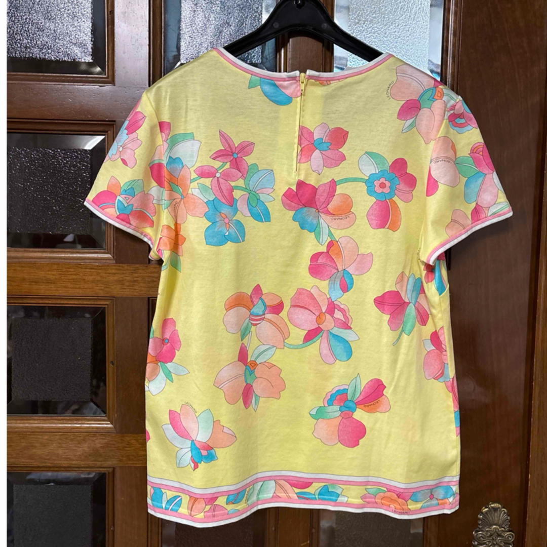 LEONARD - 美品 レオナール 半袖Tシャツ 38の通販 by エルザ's LEONARD - 美品 レオナール 半袖Tシャツ 38の通販 by エルザ's