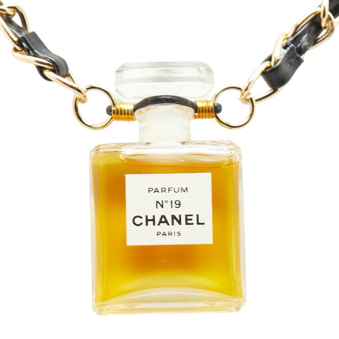 CHANEL - シャネル NO.19 香水 ボトル パフューム ネックレス CHANEL - シャネル NO.19 香水 ボトル パフューム ネックレス