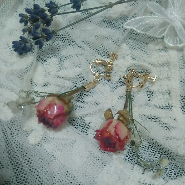 flower(フラワー)のrose *° earring ハンドメイドのアクセサリー(イヤリング)の商品写真