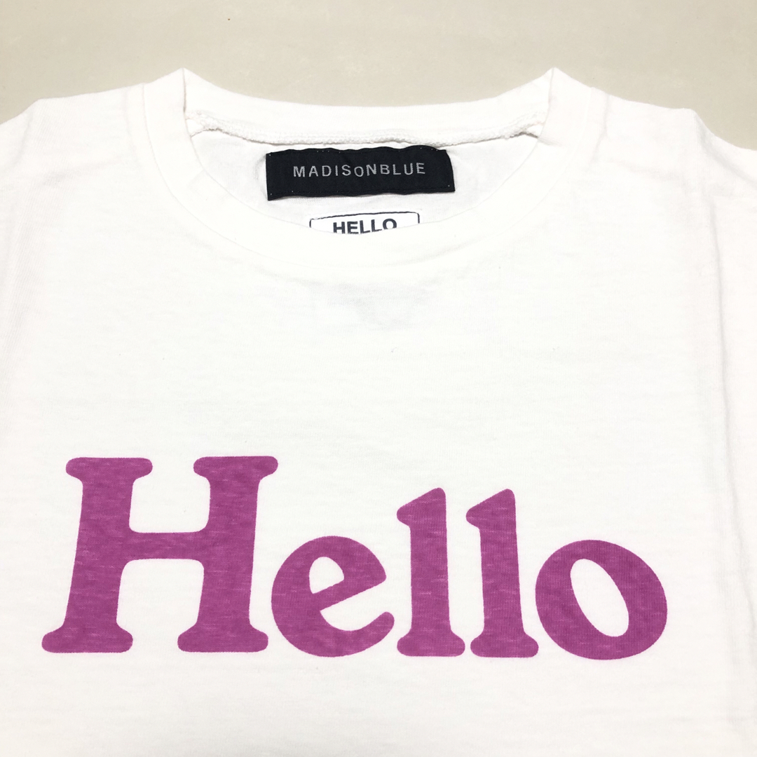 MADISONBLUE - MADISONBLUE HELLO Tシャツ 白 パープルの通販 by MADISONBLUE - MADISONBLUE HELLO Tシャツ 白 パープルの通販 by