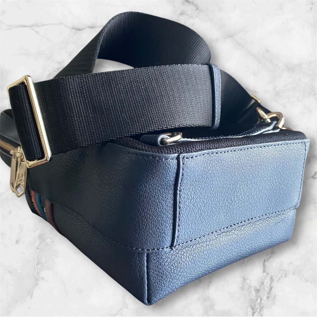 Paul Smith - Paul Smith ネイビー ショルダーバッグの通販 by Paul Smith - Paul Smith ネイビー ショルダーバッグの通販 by