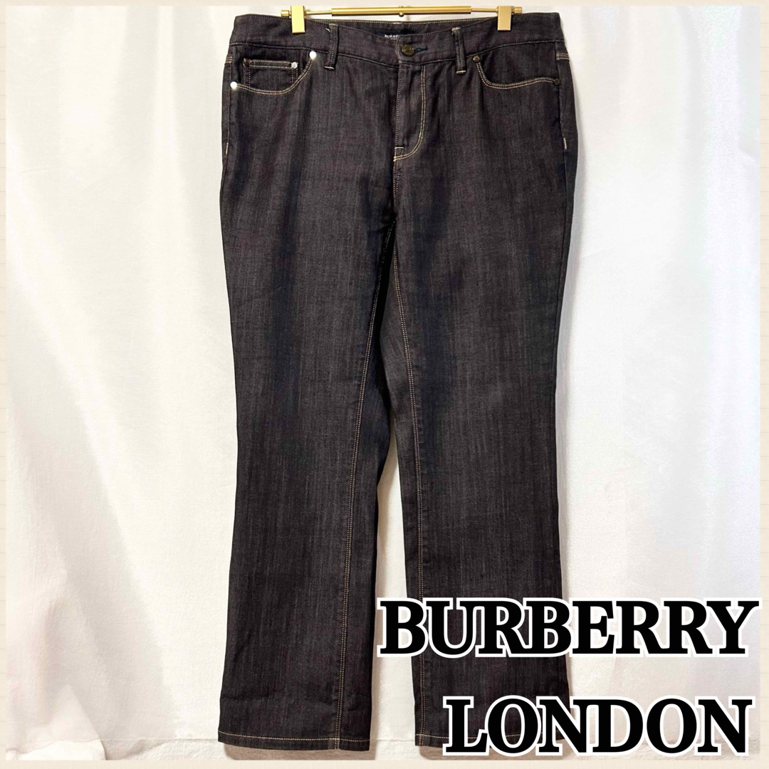 BURBERRY - 極美品 バーバリーロンドン デニム パンツ ジーンズ BURBERRY - 極美品 バーバリーロンドン デニム パンツ ジーンズ
