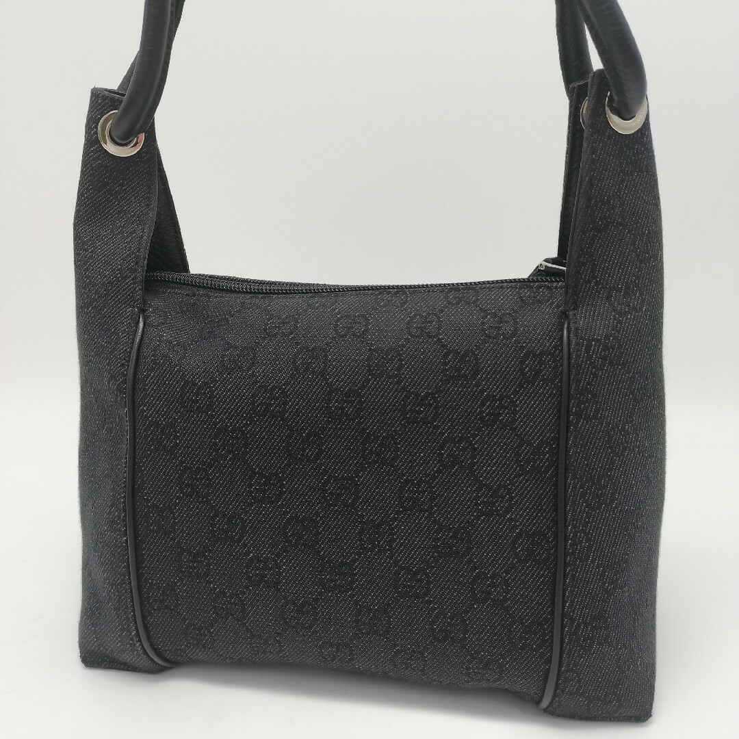 GUCCI - 極美品✨グッチ ショルダーバッグ GG柄の通販 by GUCCI - 極美品✨グッチ ショルダーバッグ GG柄の通販 by