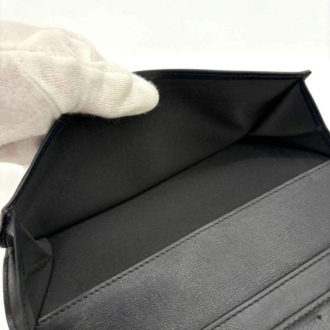 CHANEL - シャネル 長財布 Wホック エナメル パテント カメリア CHANEL - シャネル 長財布 Wホック エナメル パテント カメリア