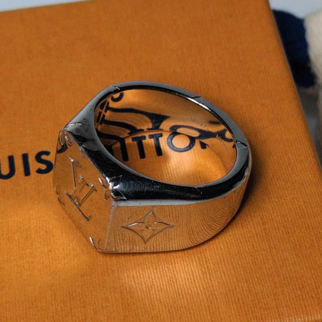 LOUIS VUITTON - LOUIS VUITTON ルイヴィトン M62488 シグネット LOUIS VUITTON - LOUIS VUITTON ルイヴィトン M62488 シグネット