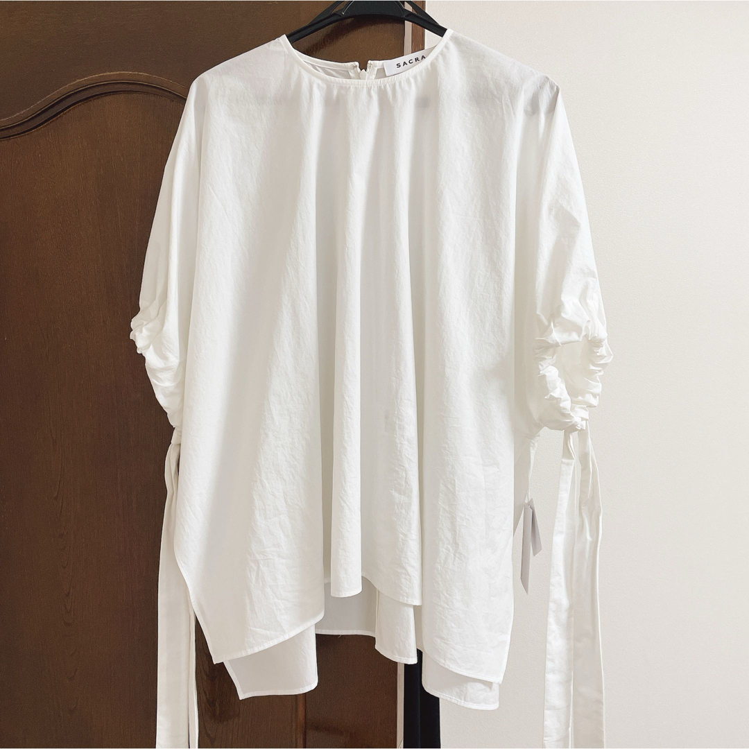 SACRA - 【未使用品】SACRA ブラウスの通販 by ♡|サクラならラクマ SACRA - 【未使用品】SACRA ブラウスの通販 by ♡|サクラならラクマ