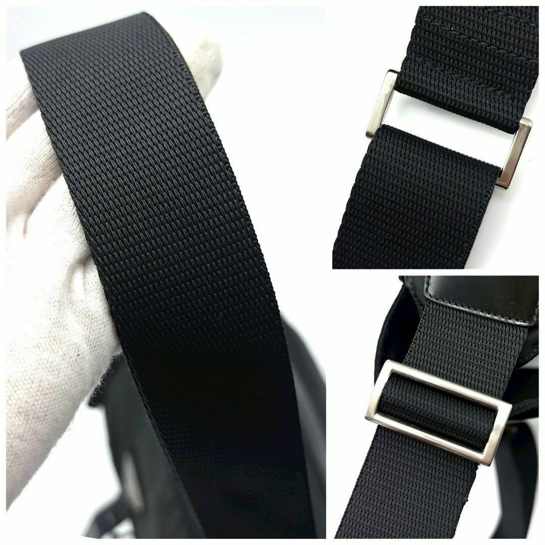 PRADA - 【美品】プラダ ショルダーバッグ ポシェット 三角ロゴ PRADA - 【美品】プラダ ショルダーバッグ ポシェット 三角ロゴ