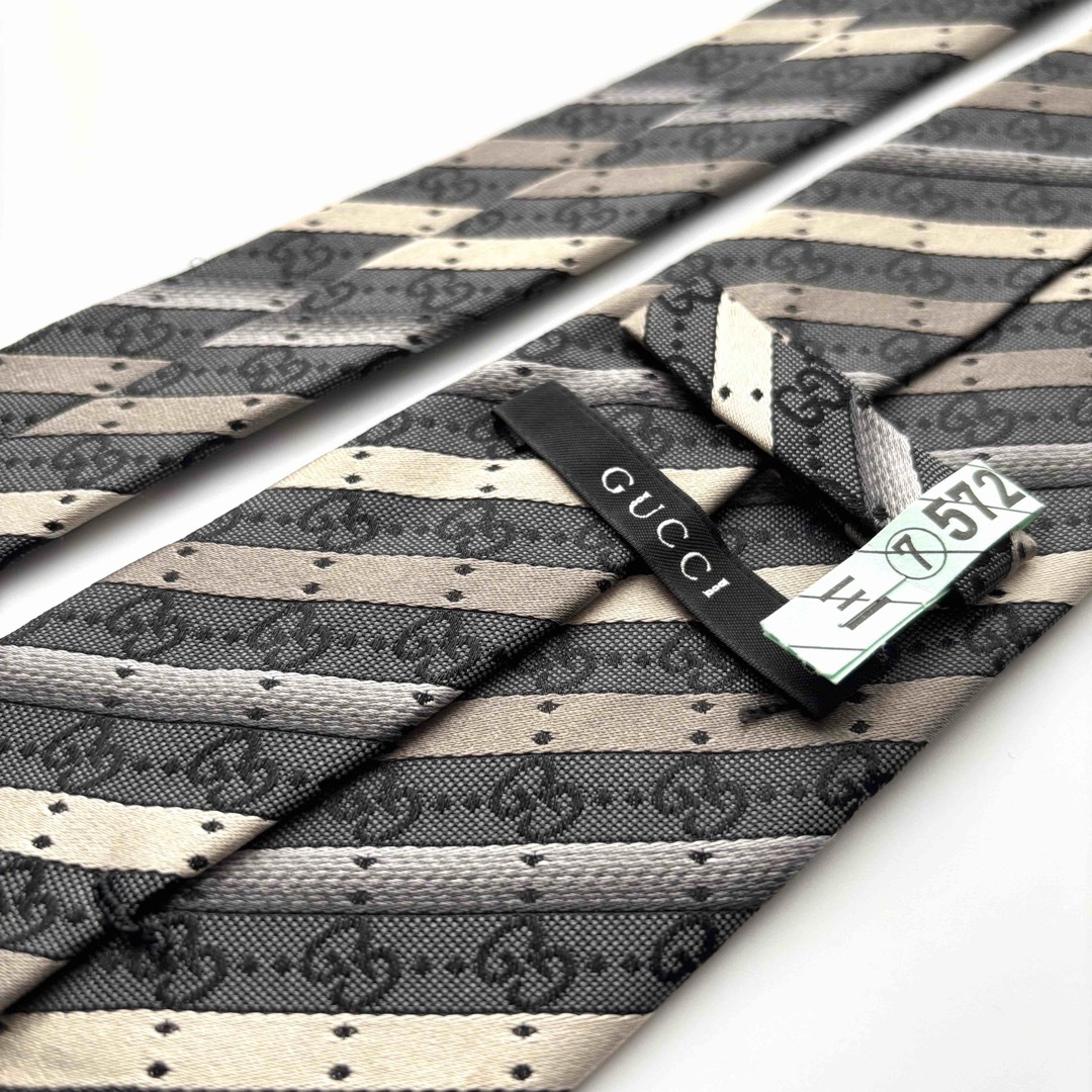 GUCCI - ꧁極美品꧂ グッチ ネクタイ GG柄 ストライプ クレスト GUCCI - ꧁極美品꧂ グッチ ネクタイ GG柄 ストライプ クレスト