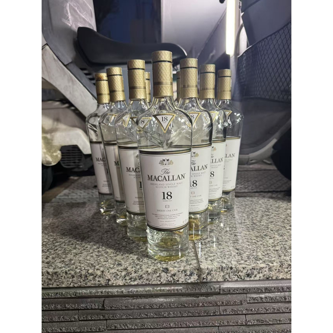 MACALLAN 18年 シングルモルトウイスキー 複数本 空瓶10 個の MACALLAN 18年 シングルモルトウイスキー 複数本 空瓶10 個の