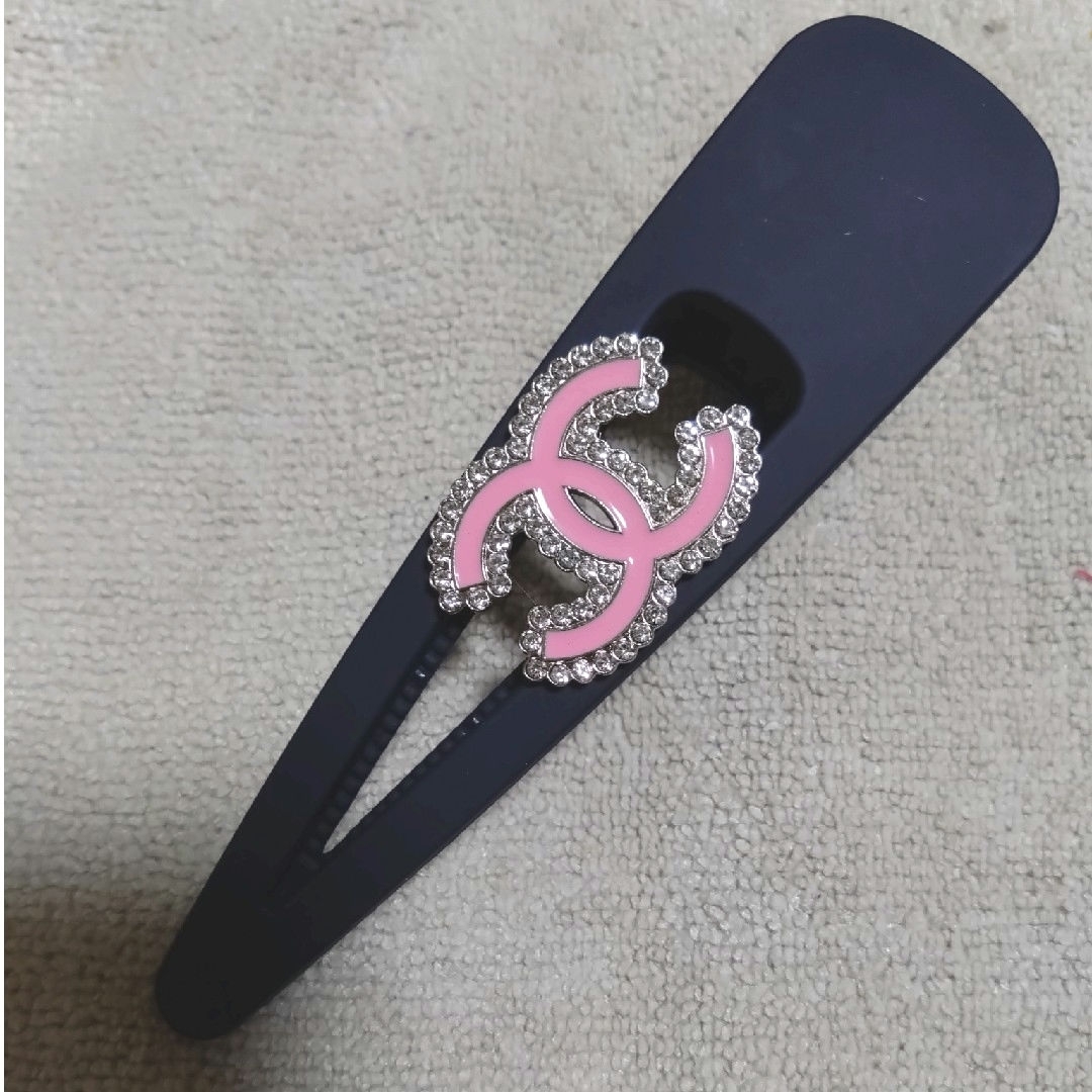 CHANEL - シャネル ヘアクリップ ノベルティの通販 by ヒロミ's CHANEL - シャネル ヘアクリップ ノベルティの通販 by ヒロミ's