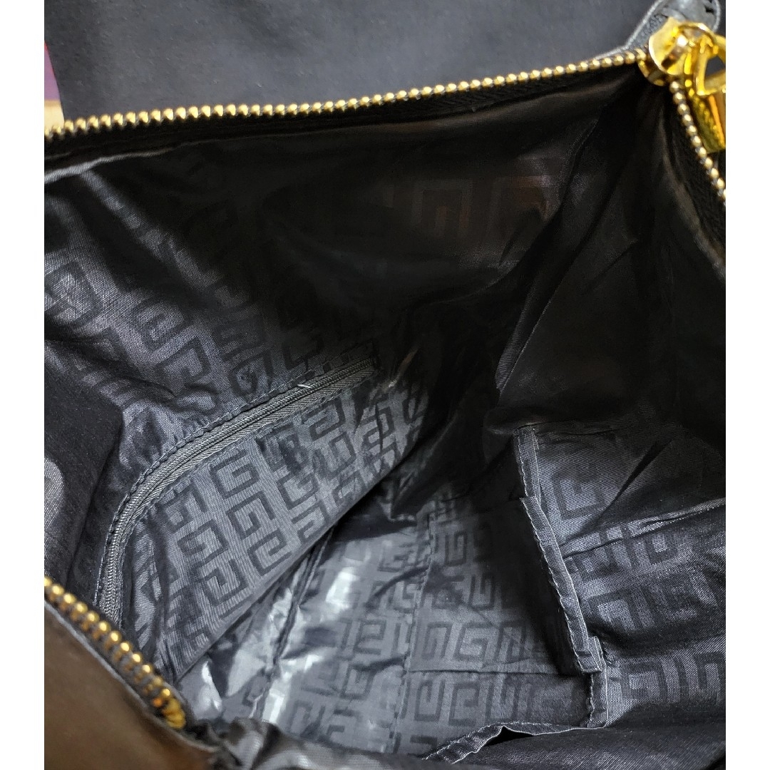 GIVENCHY - ◇GIVENCHY ジバンシー◇ロゴ付き ショルダー GIVENCHY - ◇GIVENCHY ジバンシー◇ロゴ付き ショルダー