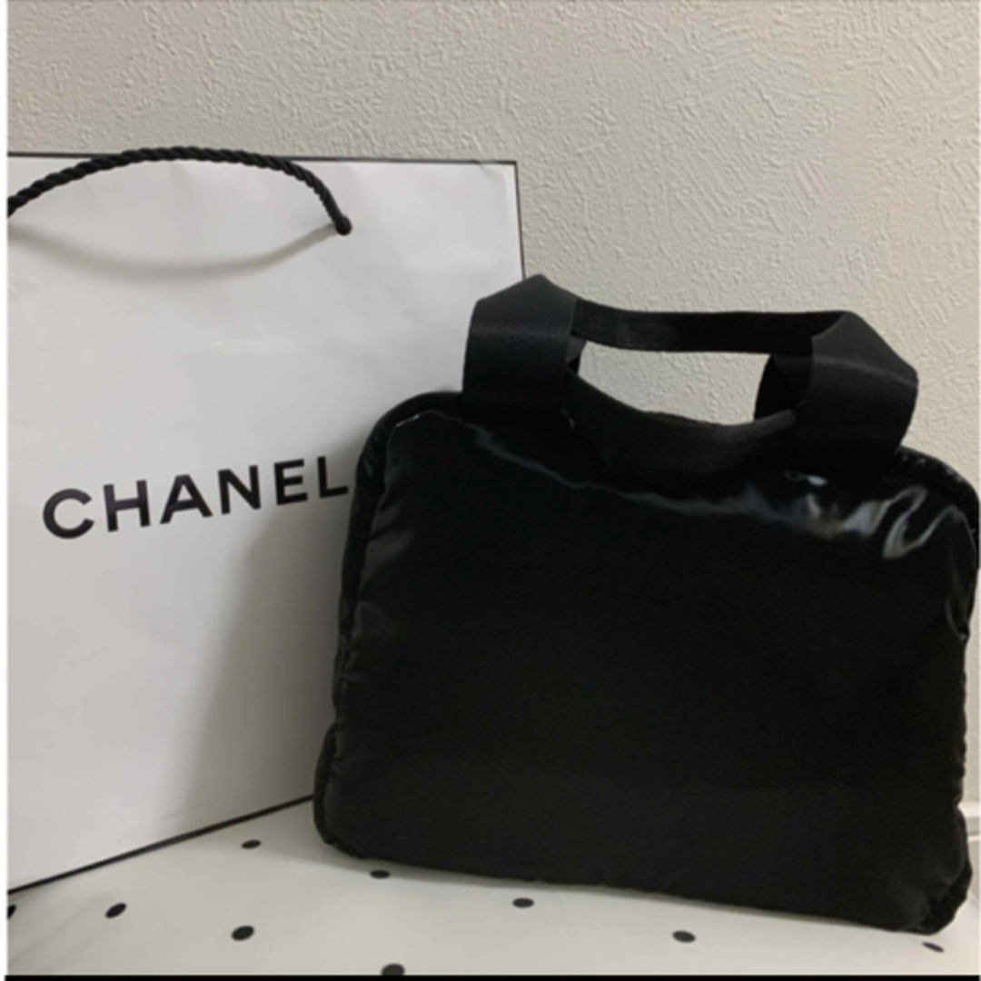 CHANEL - シャネル バッグ CHANEL ノベルティ ポーチの通販 by CHANEL - シャネル バッグ CHANEL ノベルティ ポーチの通販 by