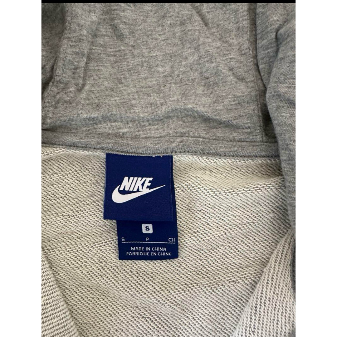 NIKE - 【美品】Nike フード付きスウェット S グレーの通販 by NIKE - 【美品】Nike フード付きスウェット S グレーの通販 by