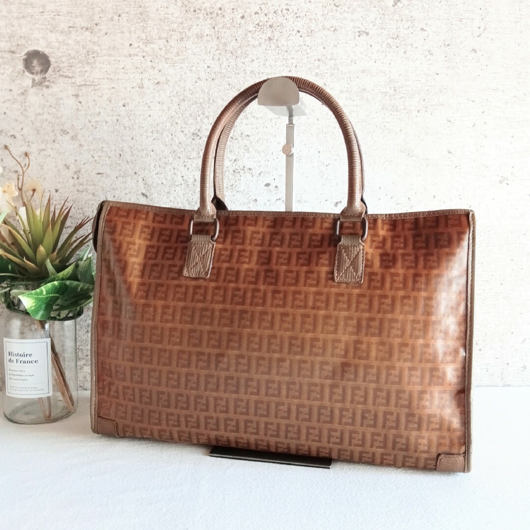 FENDI - 良品 フェンディ ヴィンテージ 柄 トート ハンドバッグ FENDI - 良品 フェンディ ヴィンテージ 柄 トート ハンドバッグ